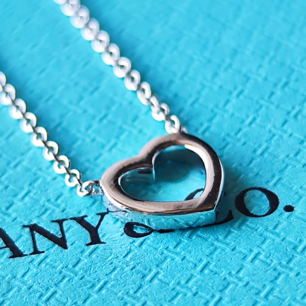 TIFFANY &Co ティファニー メトロハート ダイヤモンド ネックレス 18金WG