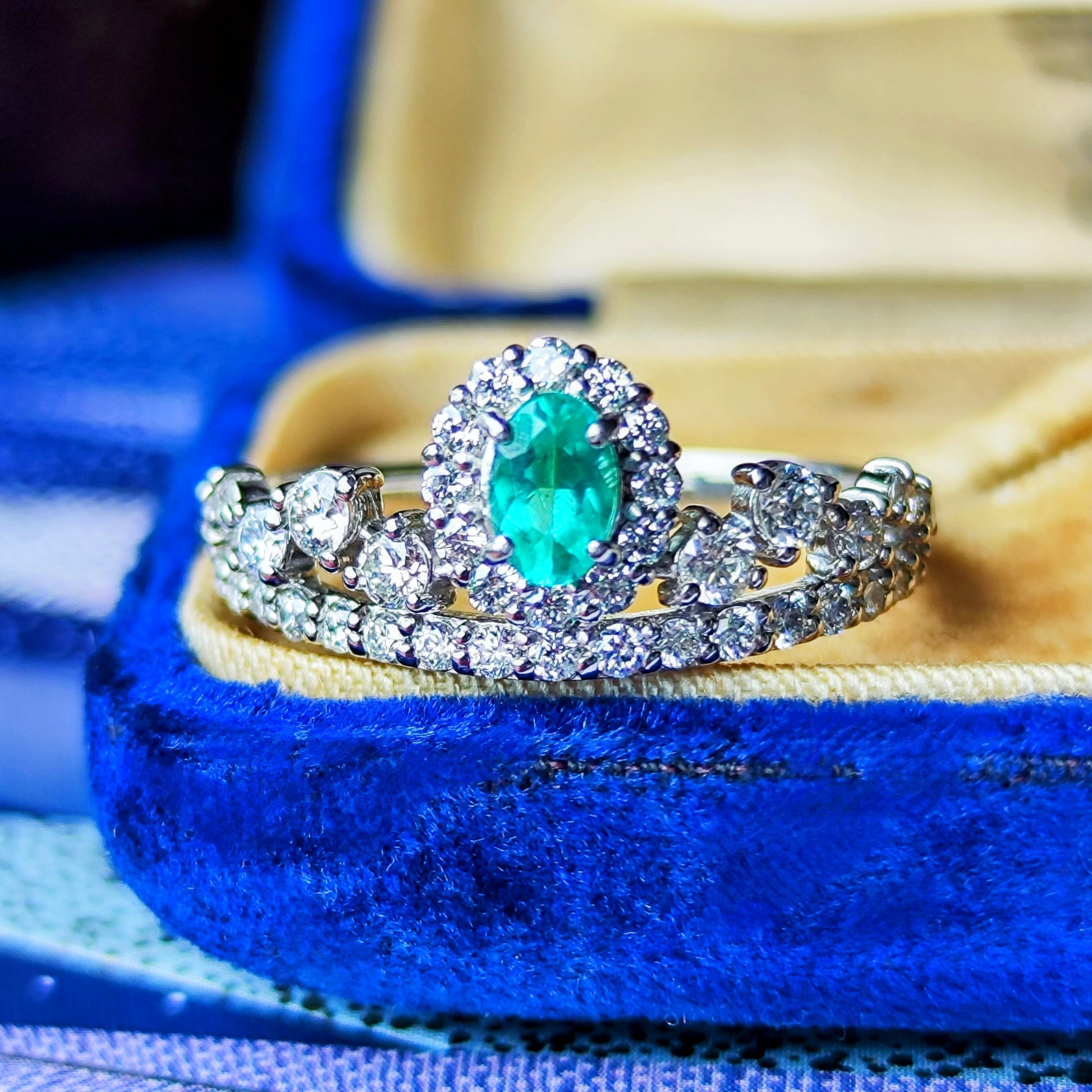 【トップカラー】天然パライバトルマリン 0.24ct 天然ダイヤモンド プラチナ