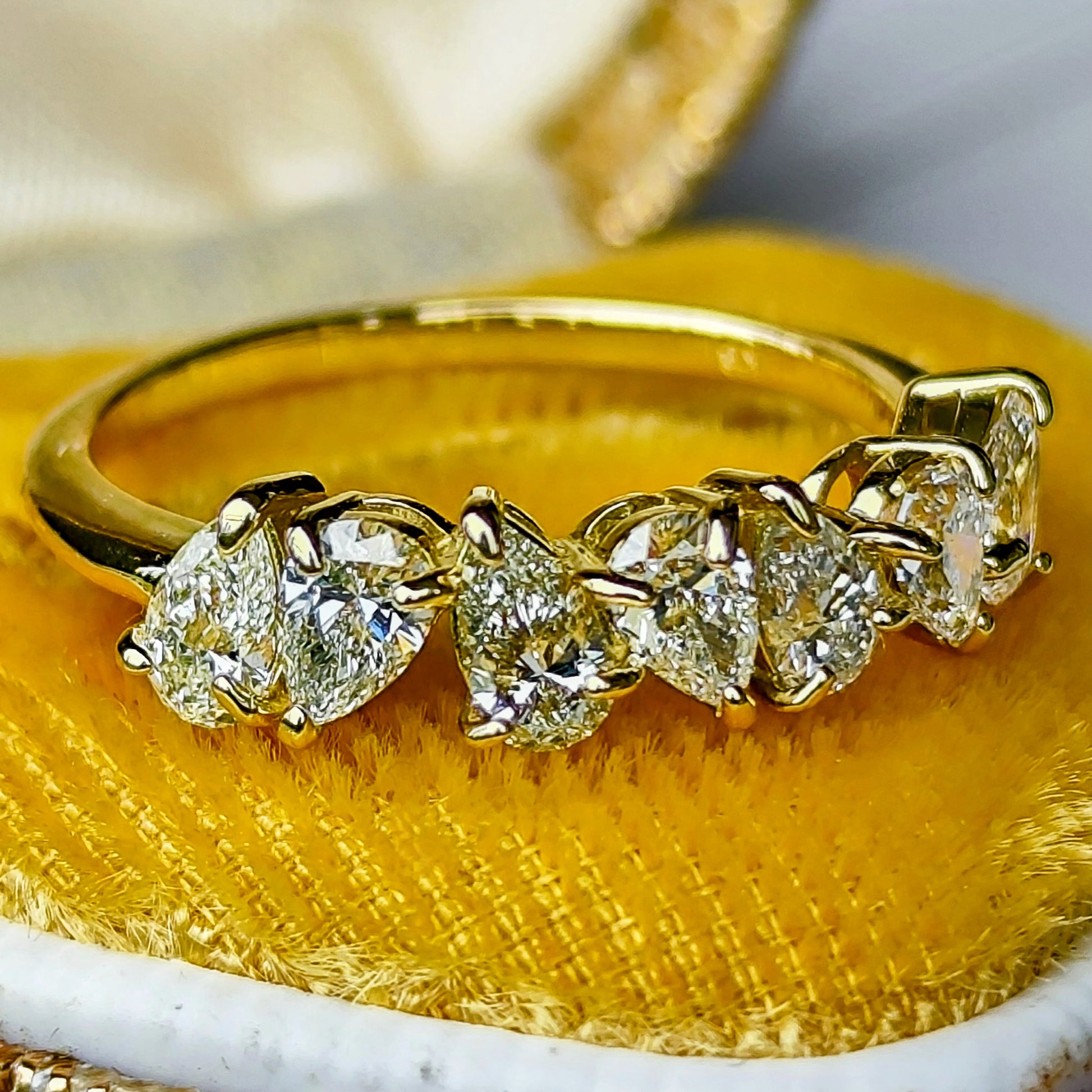 天然ダイヤモンド 1.0ct ペアシェイプ 18金リング