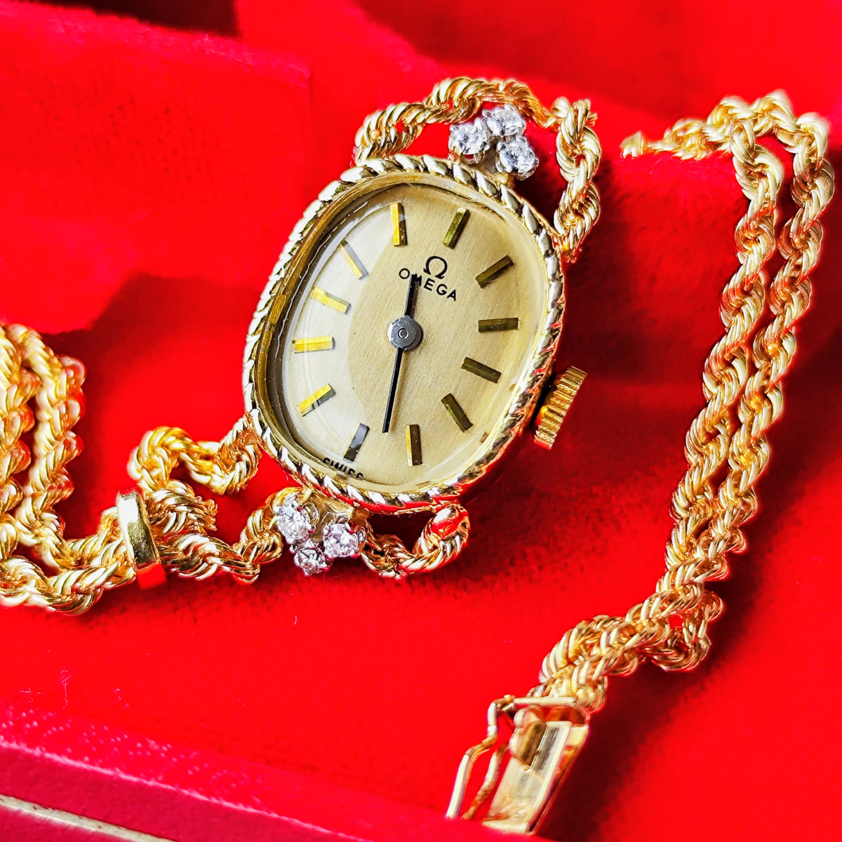 【OH済み 14金無垢時計】OMEGA オメガ ダイヤモンドベゼル カクテルウォッチ