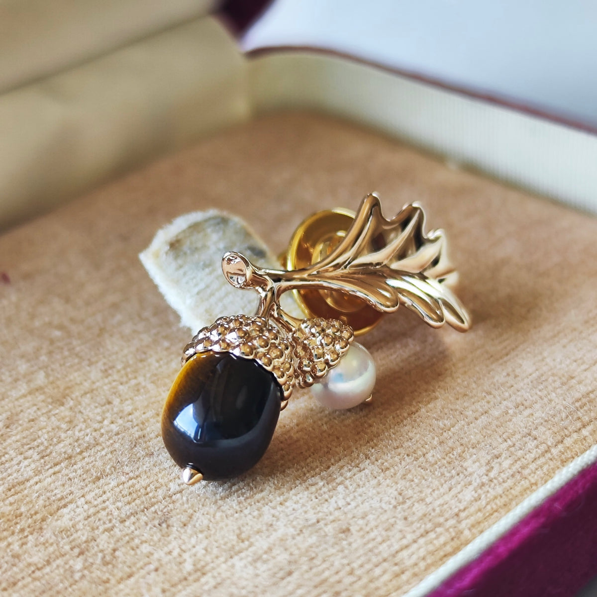 MIKIMOTO ミキモト ドングリのモチーフ タイガーアイ あこや真珠 ブローチ