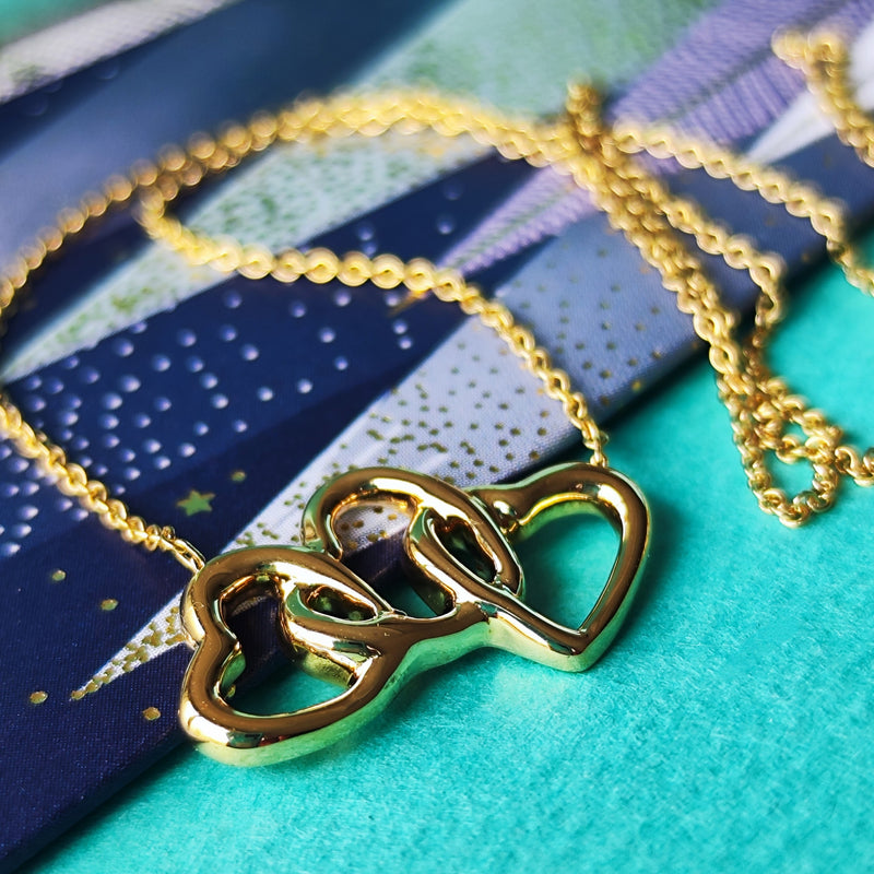 TIFFANY &Co ティファニー トリプルハートネックレス 18金YG