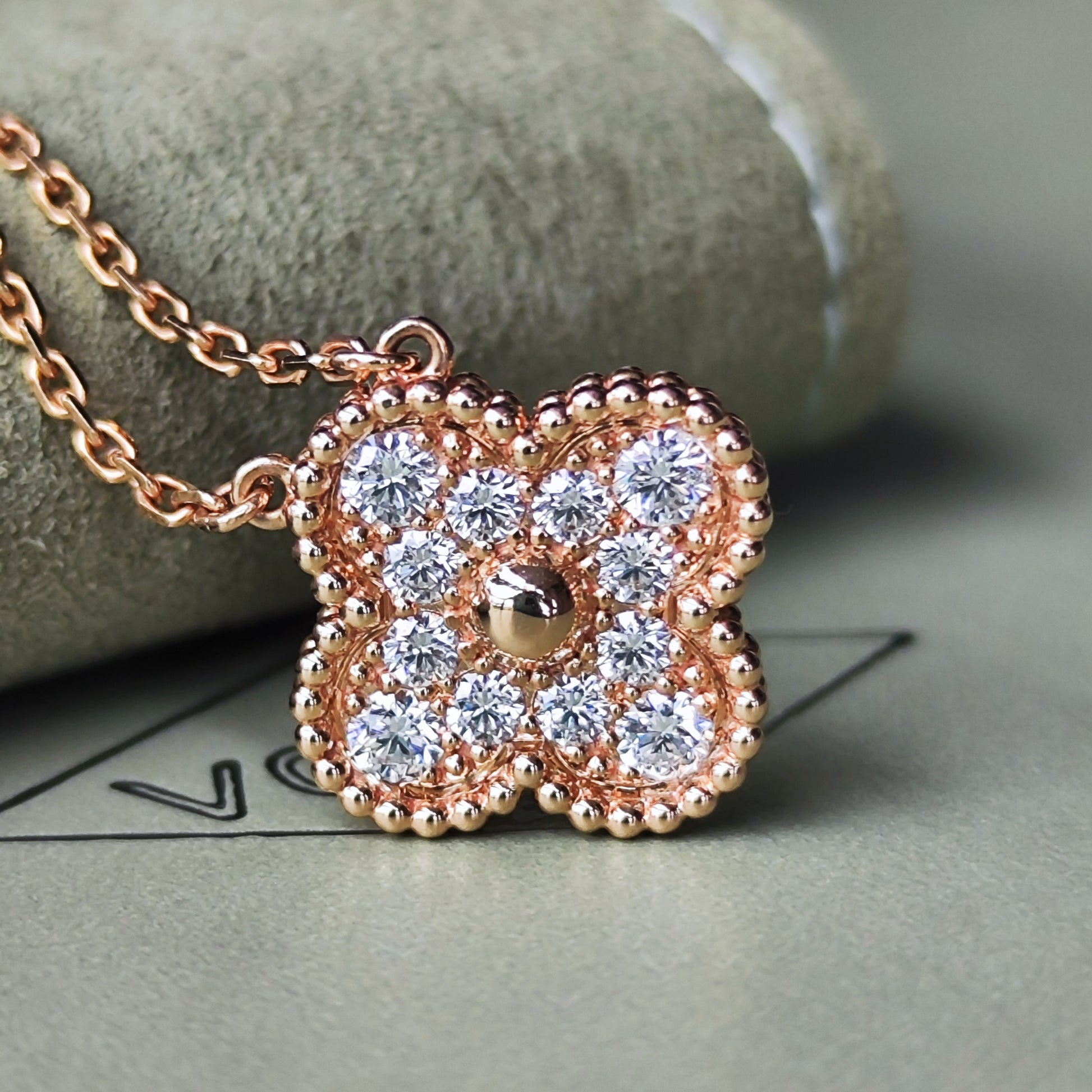 Van Cleef & Arpels ヴァンクリーフ&アーペル ヴィンテージアルハンブラ ダイヤモンド ネックレス