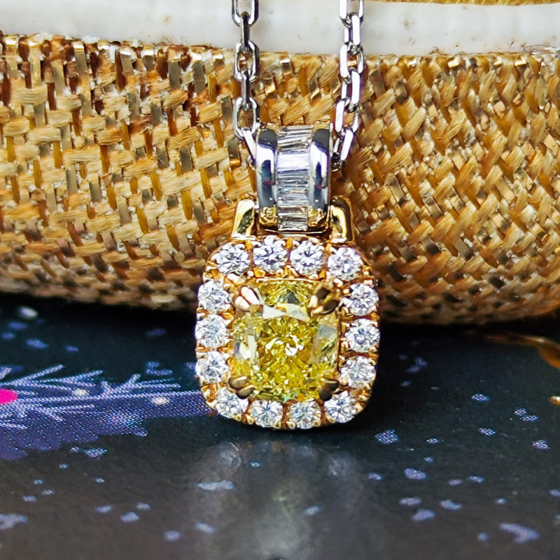【イエローダイヤ】FANCY INTENSE YELLOW VS2 ネックレス