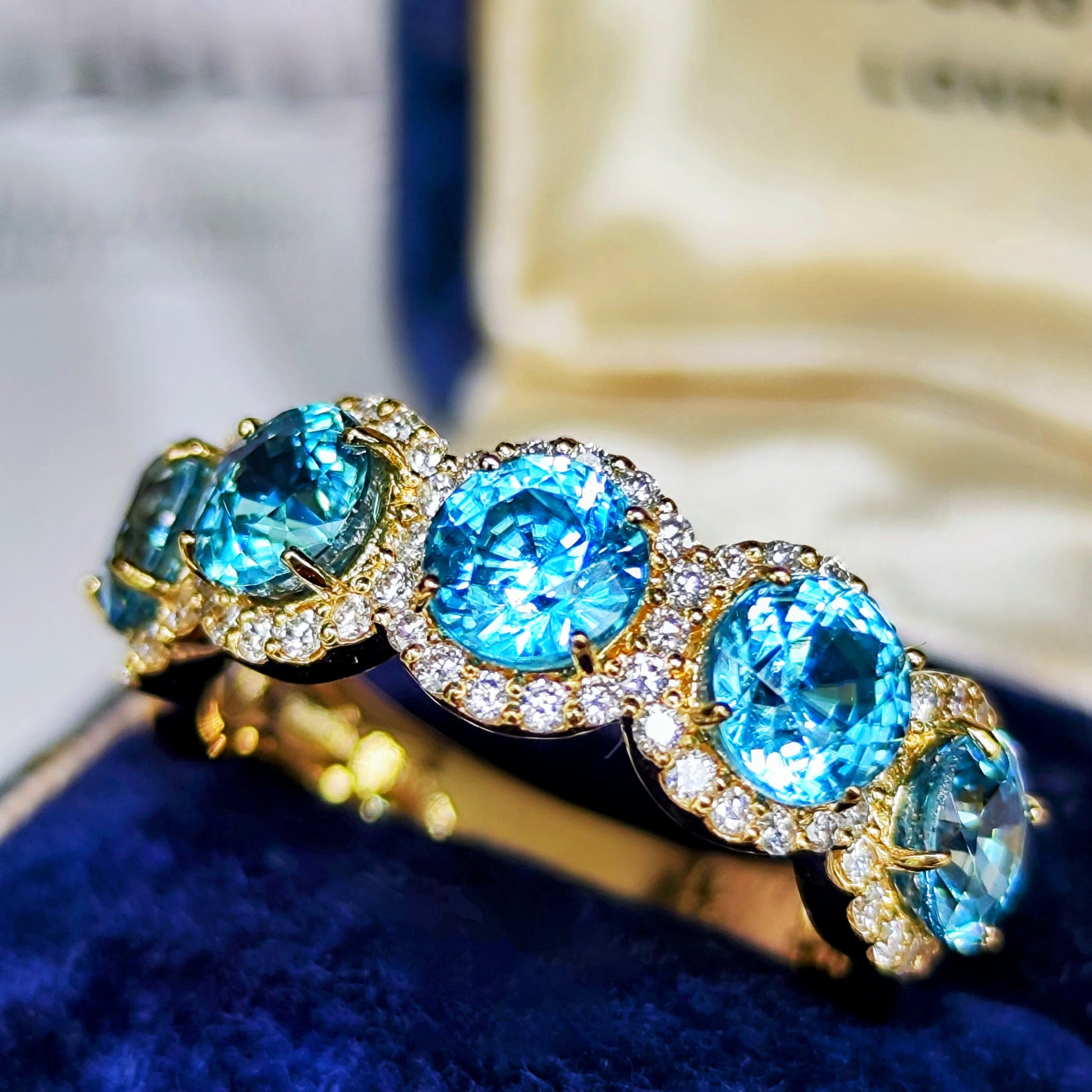 【5石】天然ブルージルコン 4.24ct 天然ダイヤモンド 18金リング