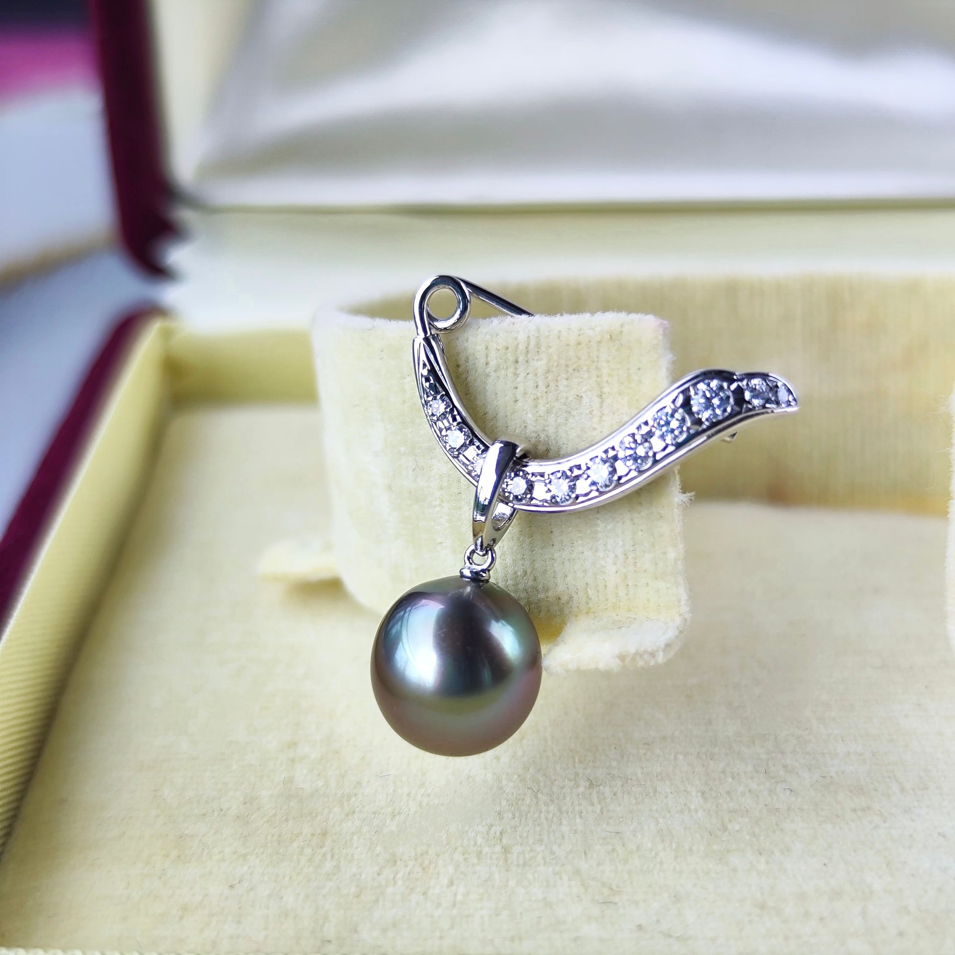 MIKIMOTO ミキモト 黒蝶真珠 ダイヤモンド ブローチ兼ペンダントトップ