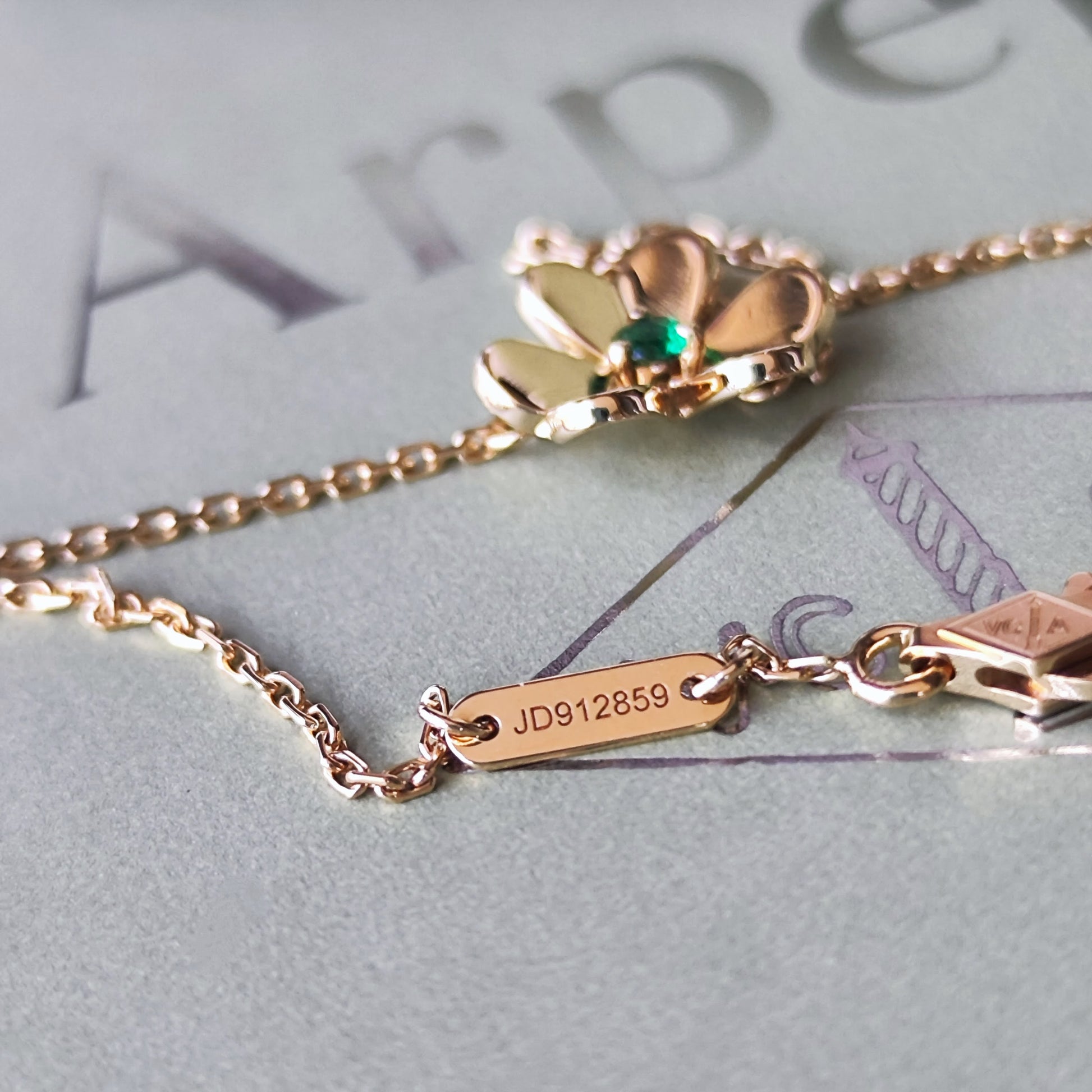 Van Cleef & Arpels ヴァンクリーフ&アーペル フリヴォル ミニ エメラルド ブレスレット