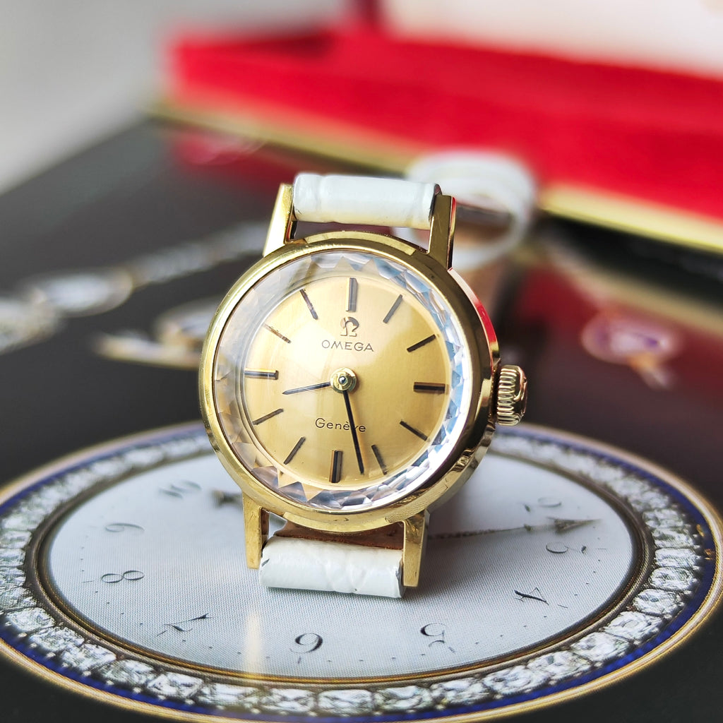 【OH済み 18金無垢】OMEGA オメガGeneve ジュネーヴ Sapphette 手巻き腕時計