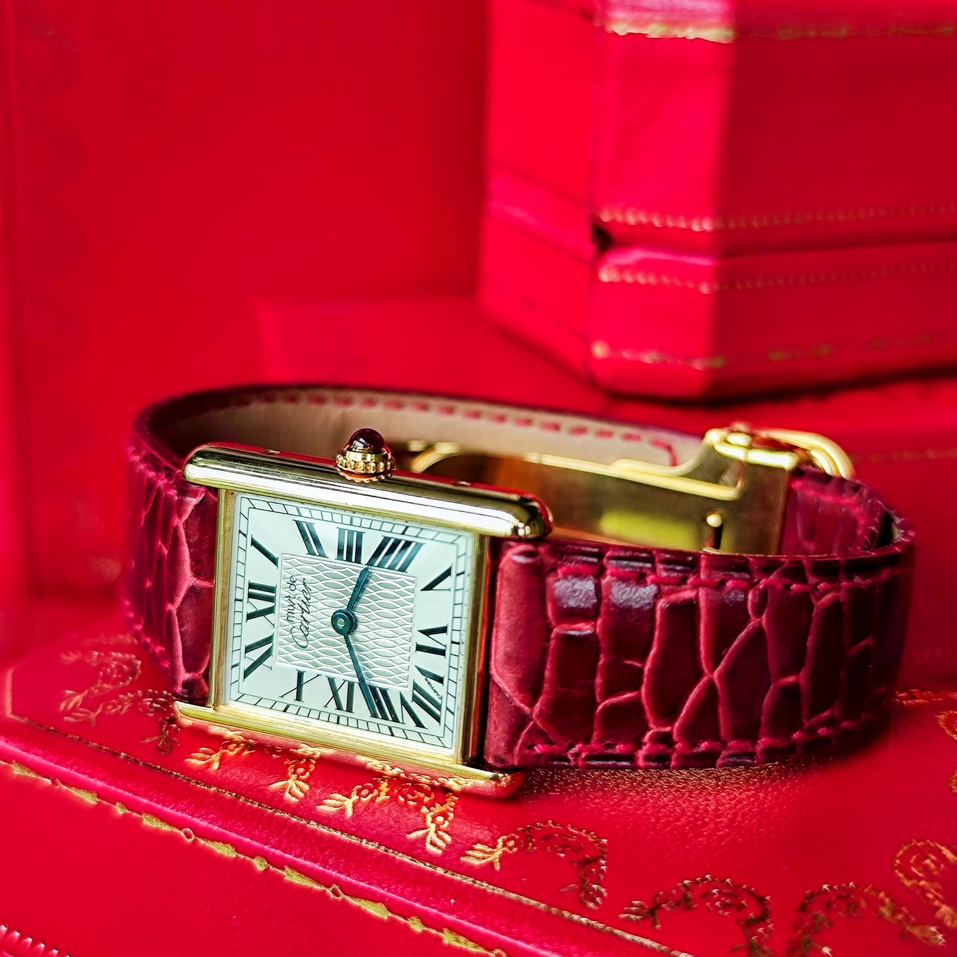 【Cartier 150周年 1847本限定モデル】
カルティエ マストタンク LM クォーツ腕時計