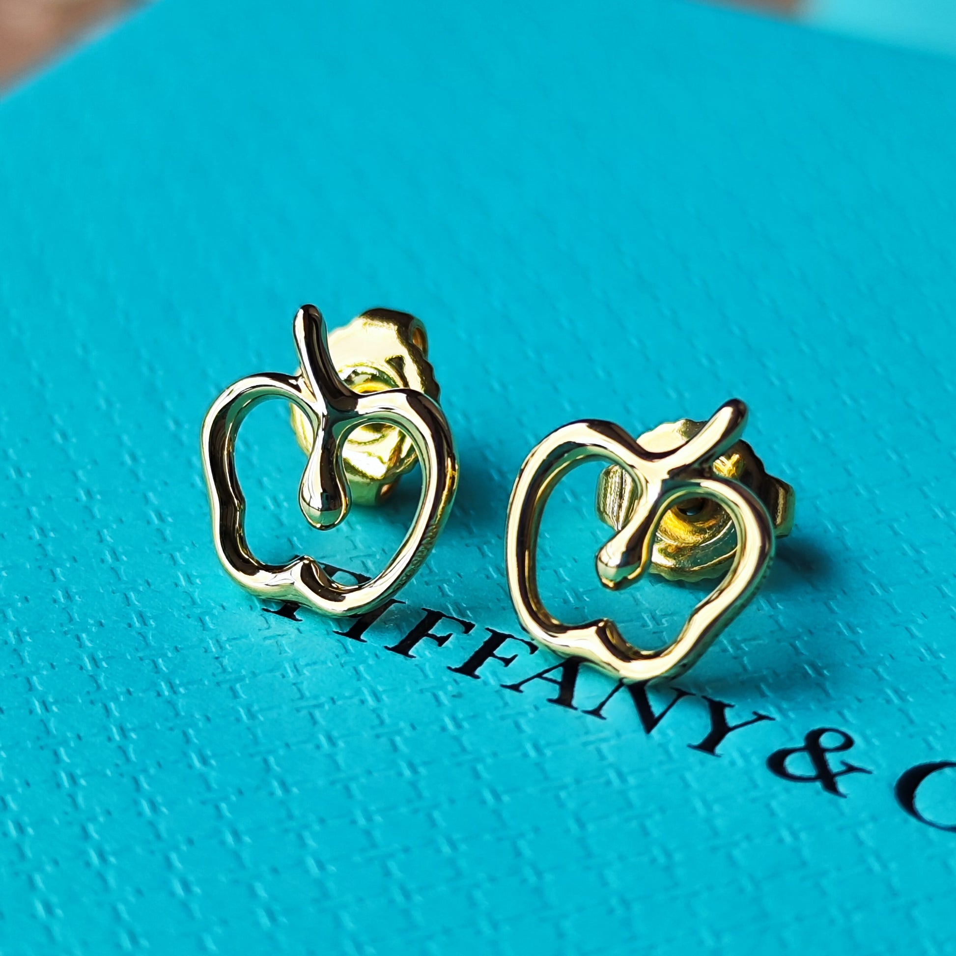 TIFFANY &Co ティファニー アップル ピアス 18金YG