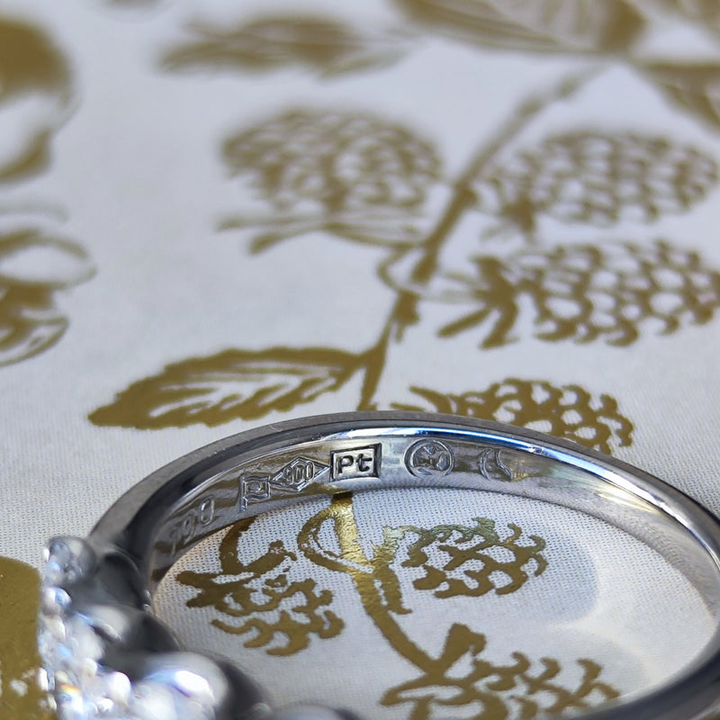 【三越百貨店】天然ダイヤモンド 1.0ct ヴィンテージリング 一文字