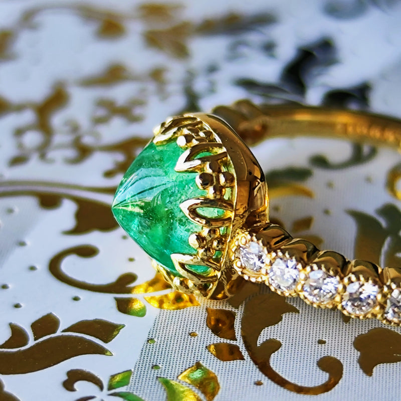 【シュガーローフ】天然エメラルド 天然ダイヤモンド 18金リング