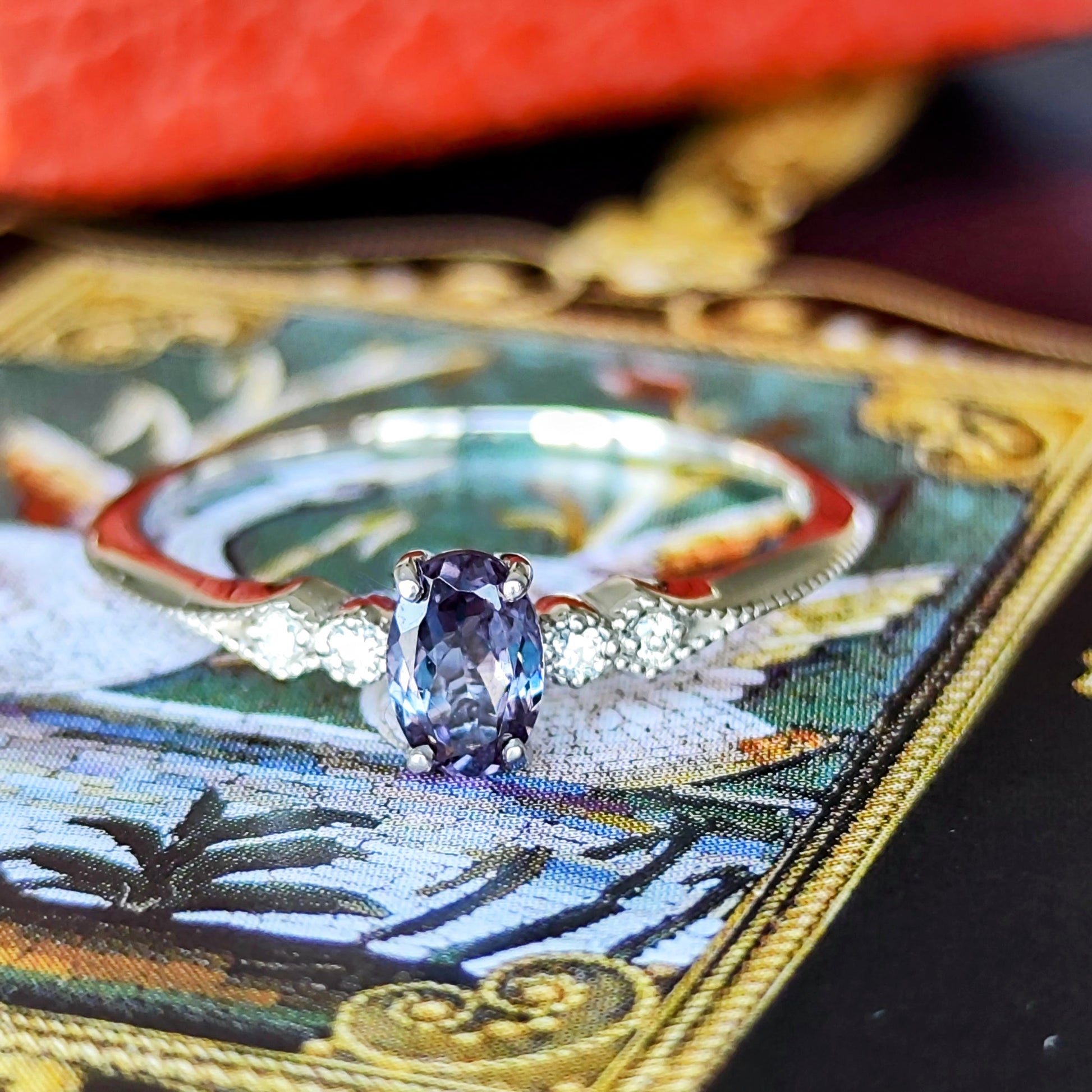 【カラーチェンジ】天然ガーネット 天然ダイヤモンド プラチナリング