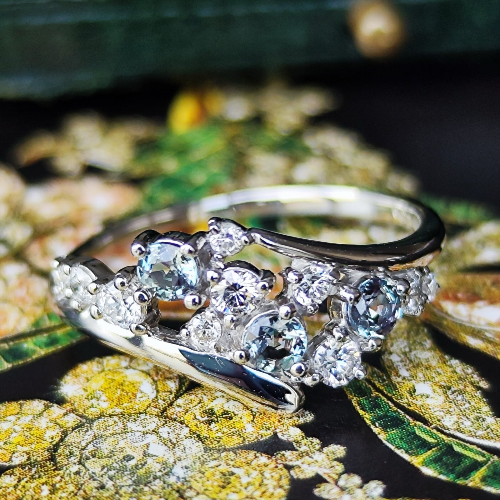 天然アレキサンドライト 天然ダイヤモンド リング – Mico宝飾店