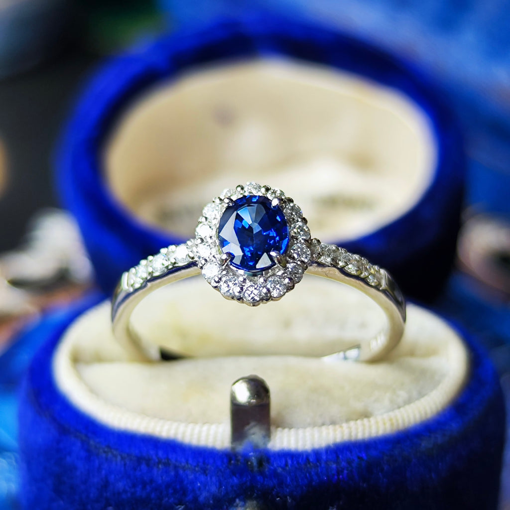 【コーンフラワー】天然サファイア 0.49ct 天然ダイヤモンド リング