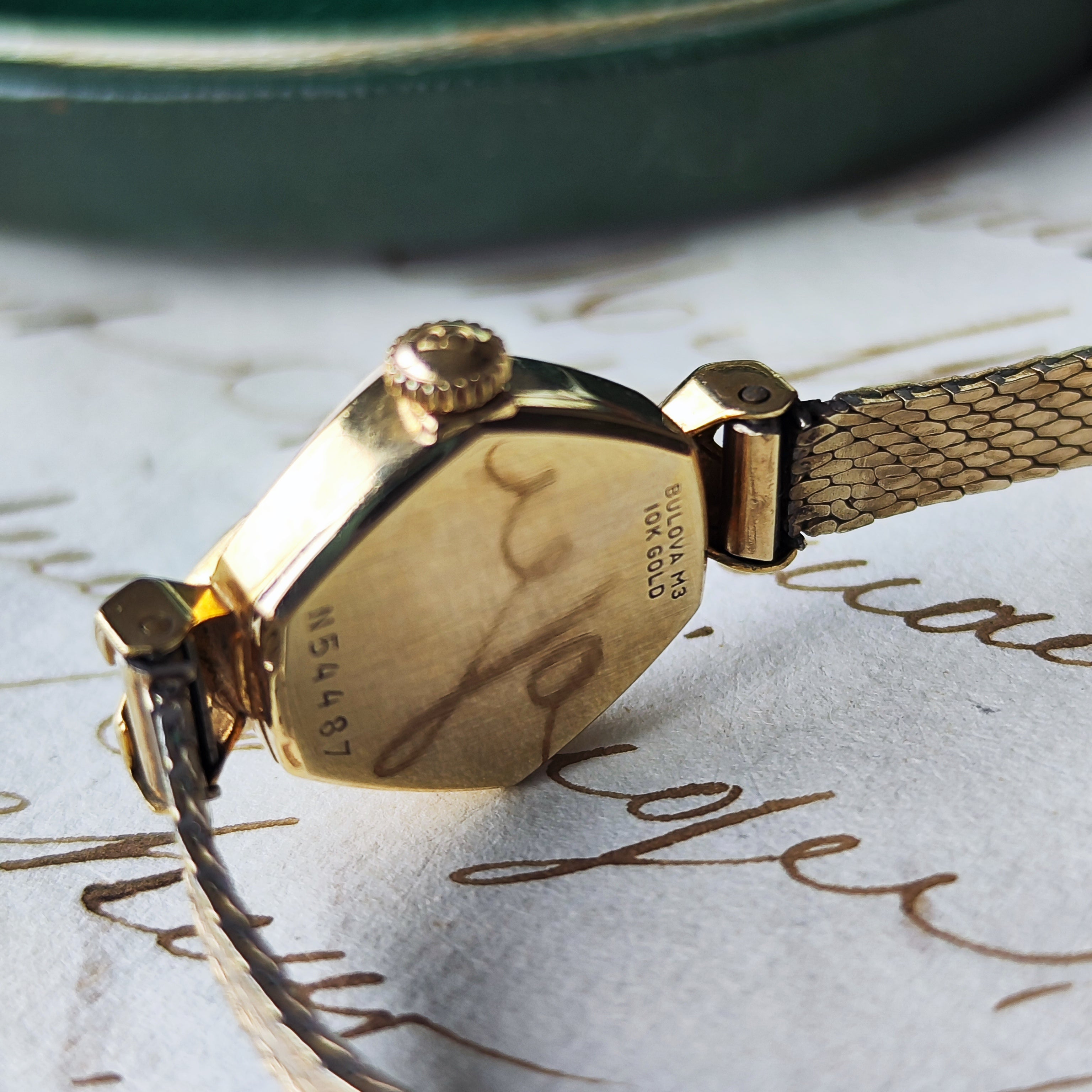 OH済み】BULOVA ブローバ アンティーク 手巻き 腕時計 – Mico宝飾店 OH済み】BULOVA ブローバ アンティーク 手巻き 腕時計 – Mico宝飾店