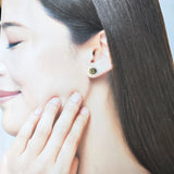 天然ダイヤモンド ペアシェイプ 18金ピアス