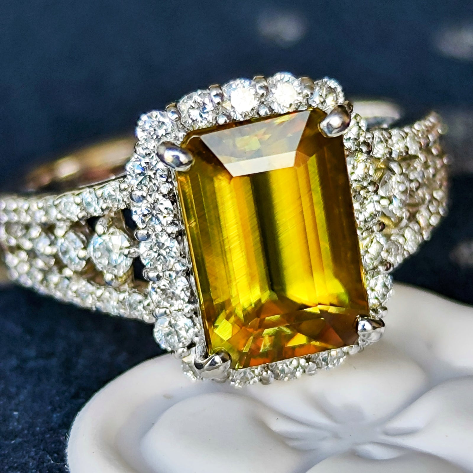 特価！天然スフェーン1.61ct　でかでかキャット♪S925フリーサイズリング 大粒 2.96ct】天然スフェーン エメラルドカット 天然