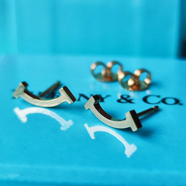 TIFFANY &Co ティファニー Tスマイル ピアス 18金PG