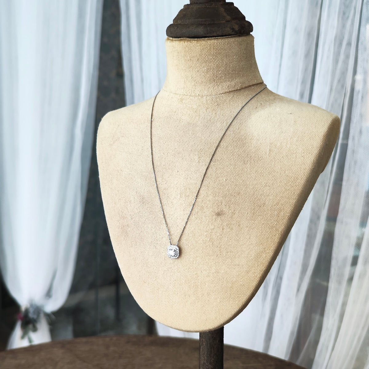 【インターナリーフローレス】天然ダイヤモンド 0.52ct ネックレス