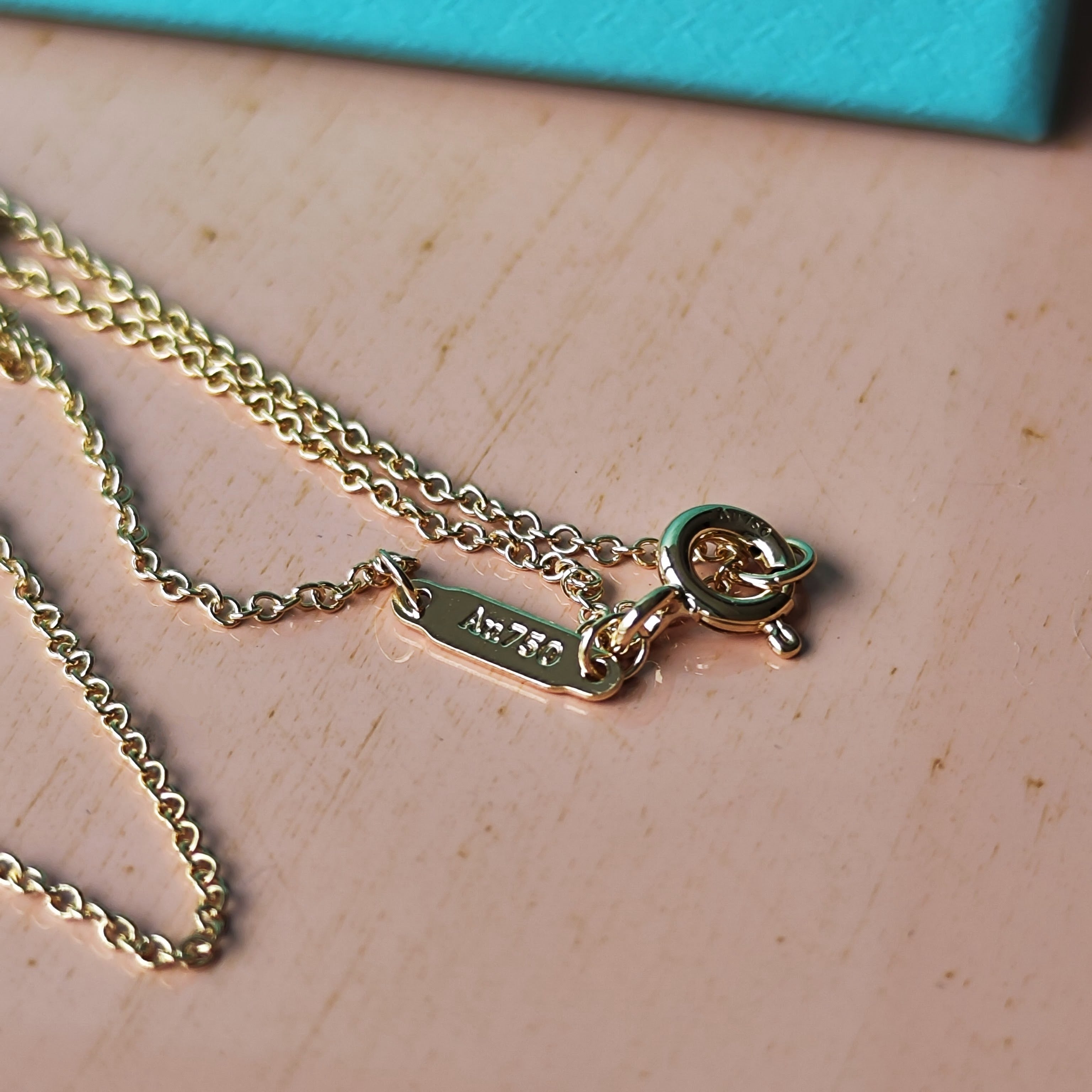 TIFFANY &Co ティファニー Tスマイル ミニ ネックレス 18金YG – Mico宝飾店