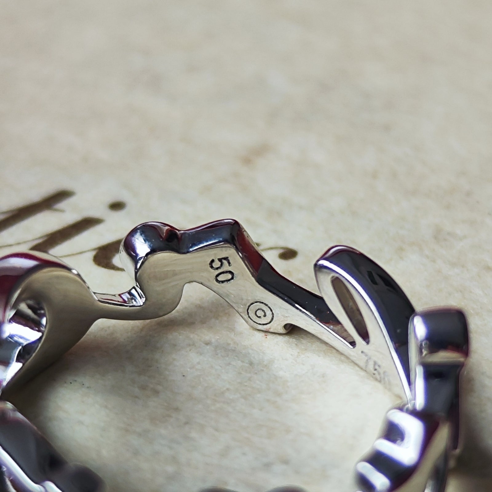 Cartier カルティエ シグネチャーリング 18金WG 10号 – Mico宝飾店