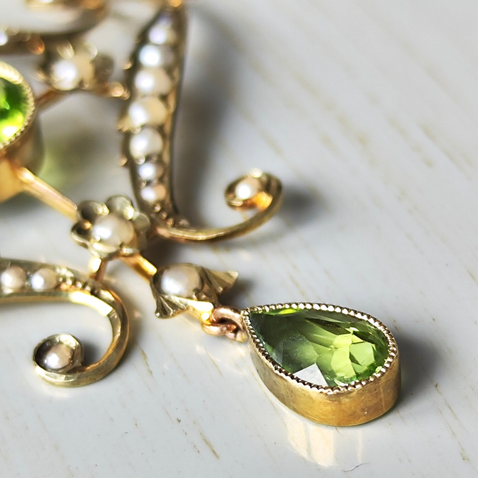 イギリス アンティーク】ペリドット シードパール ネックレス – Mico宝飾店