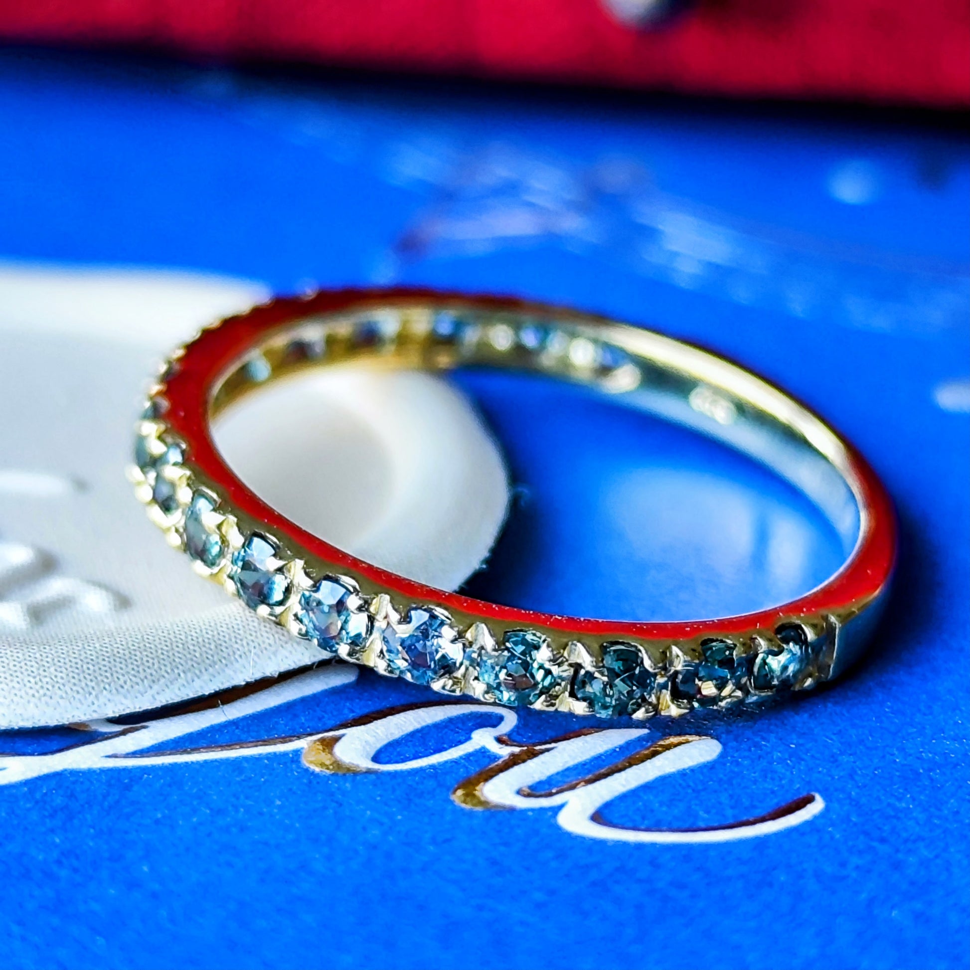 【お値下げ】天然アレキサンドライト ハーフエタニティリング 18金YG ①