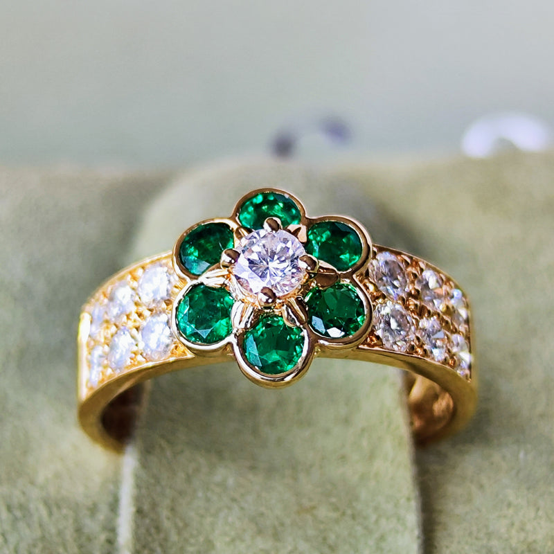 【Vintage Van Cleef & Arpels】ヴァンクリーフ&アーペル マデール エメラルド ダイヤモンド フラワーリング
