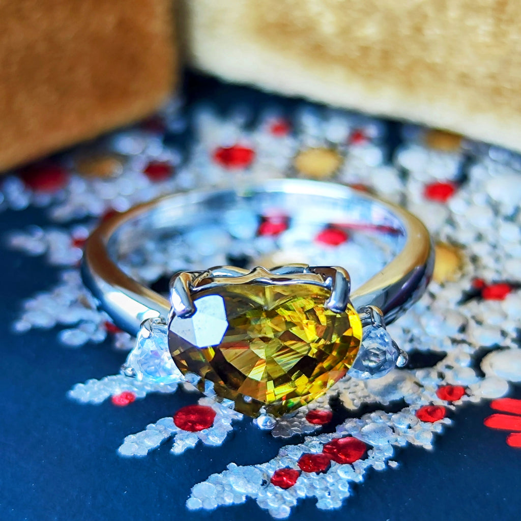 【お値下げ】天然スフェーン ハートシェイプ 天然ラブラドライト