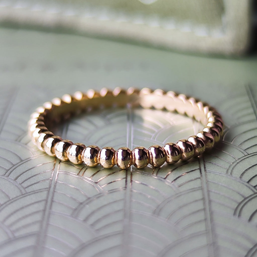 Van Cleef & Arpels ヴァンクリーフ&アーペル ペルレ スモール 53 18金YG