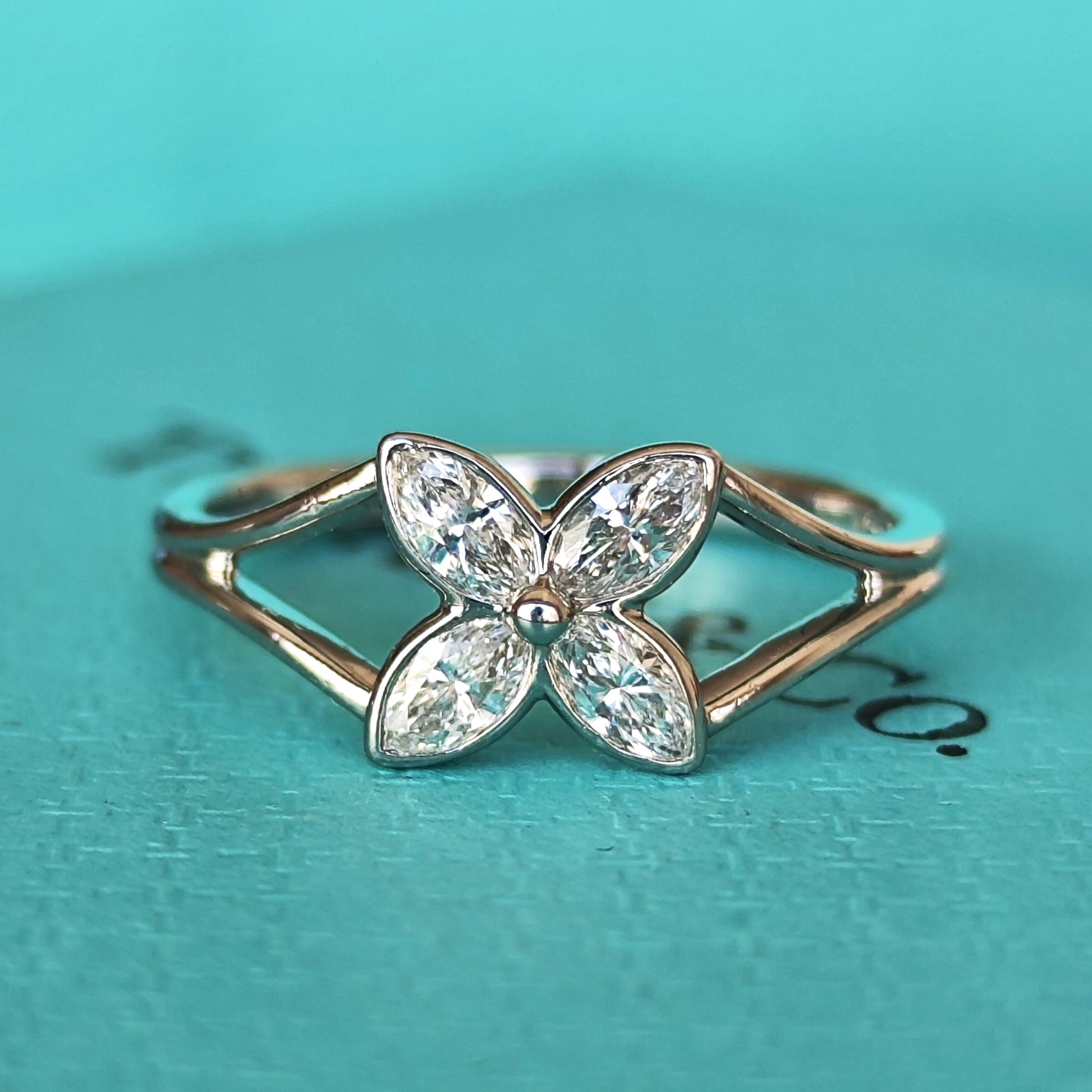 TIFFANY &Co ティファニー ビクトリア  フラワーリング