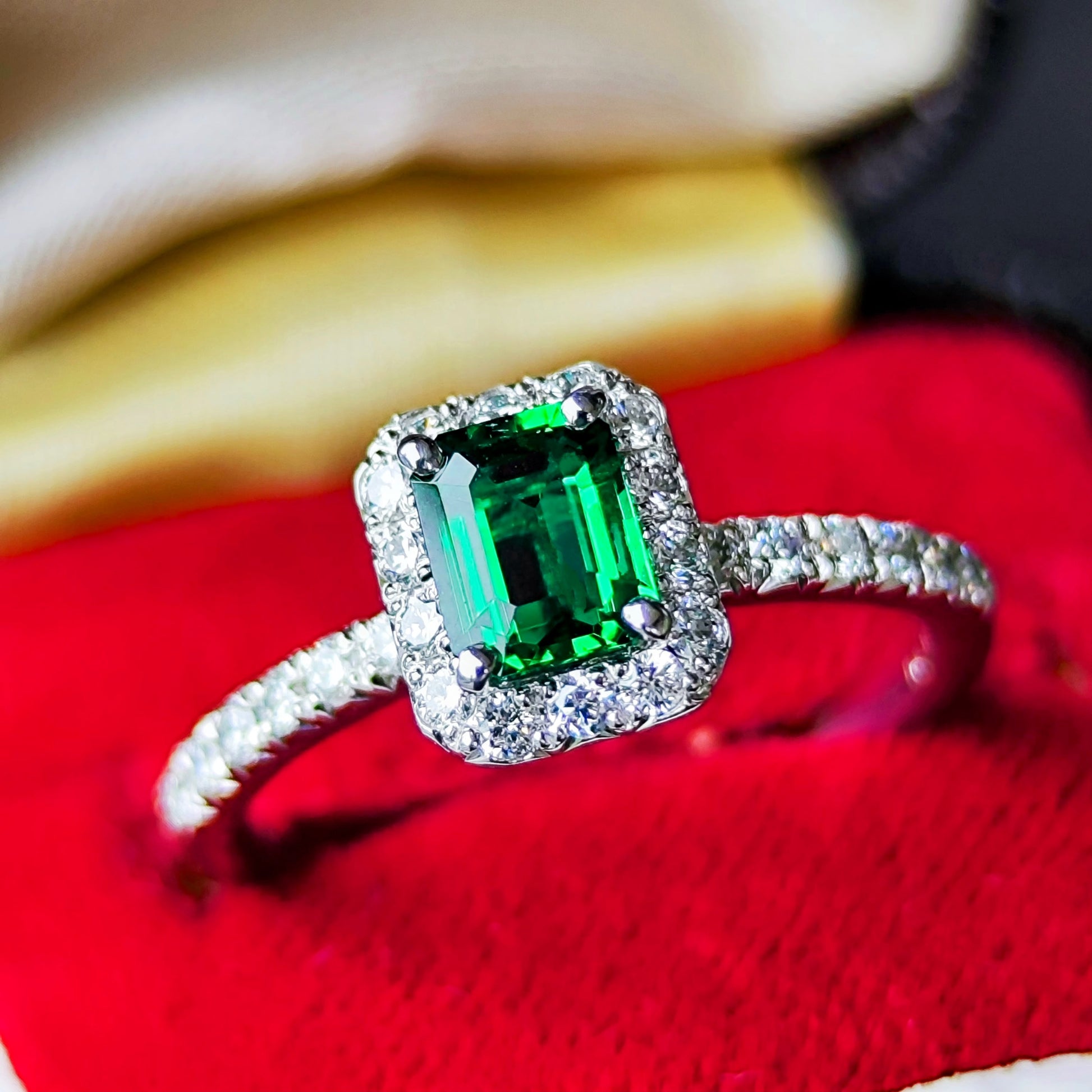 【ザンビア産】天然エメラルド 天然ダイヤモンド F1 GIA プラチナリング