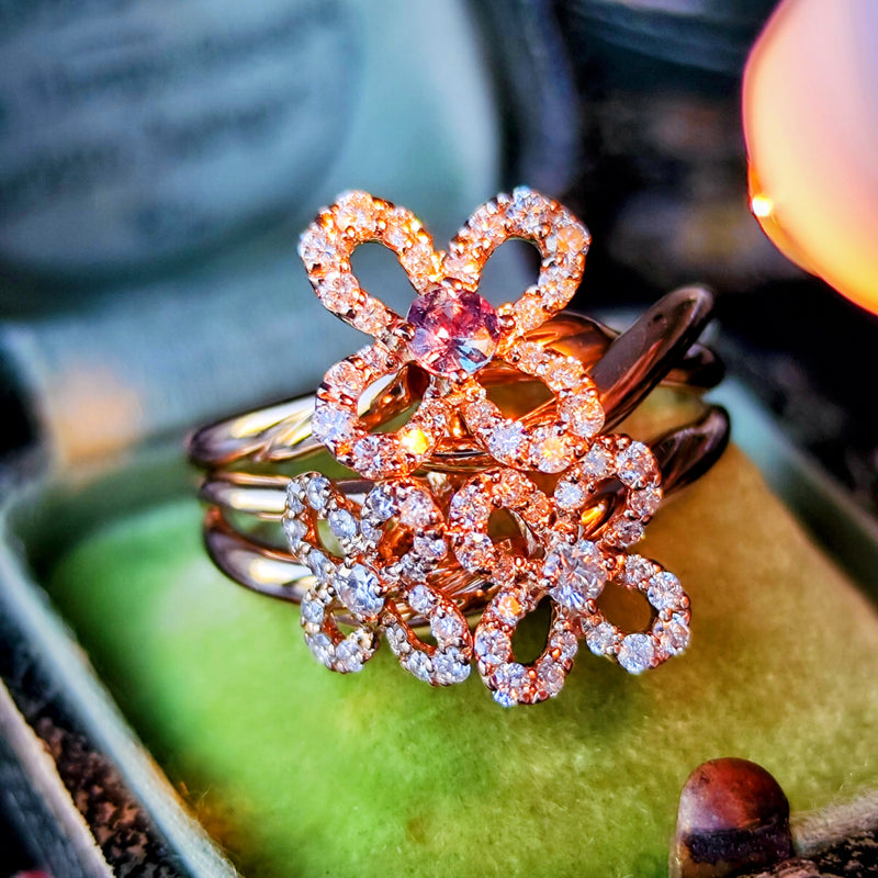 天然アレキサンドライト 天然ダイヤモンド フラワーモチーフリング