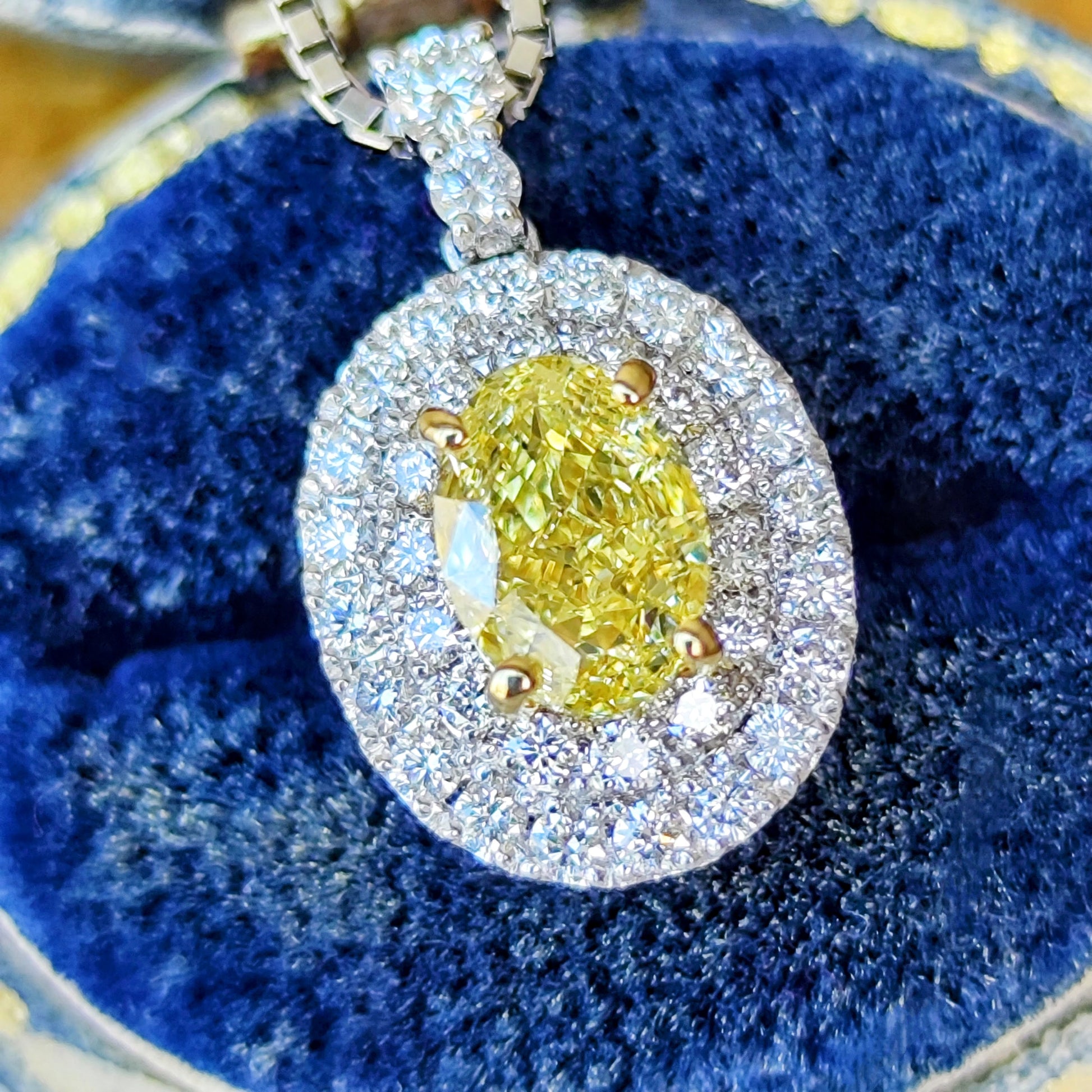 【イエローダイヤ】FANCY INTENSE YELLOW 1.01ct ダイヤモンドネックレス