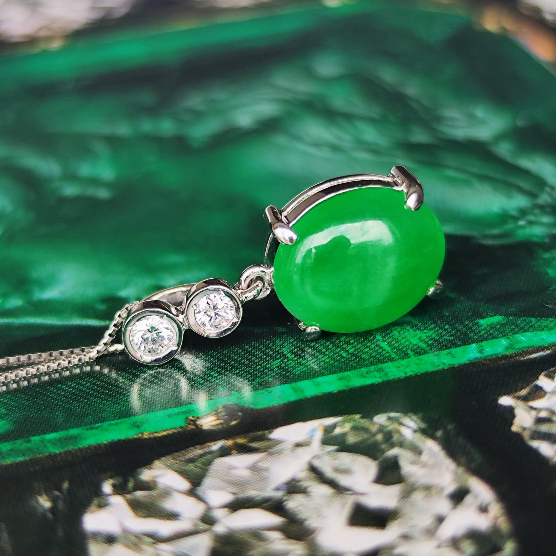 天然翡翠 天然ダイヤモンド ネックレス