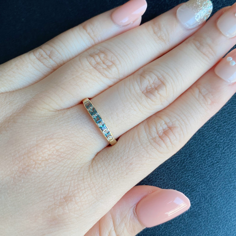 天然アレキサンドライト プリンセスカット 天然ダイヤモンド 18金リング