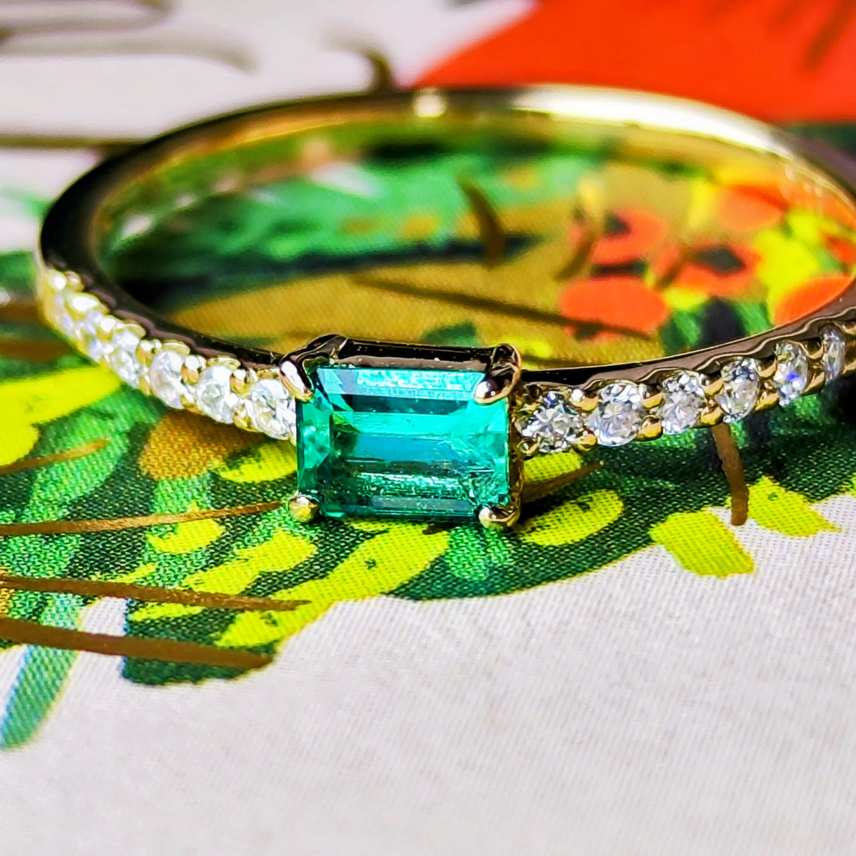 【コロンビア産】天然エメラルド 0.18ct 天然ダイヤモンド リング