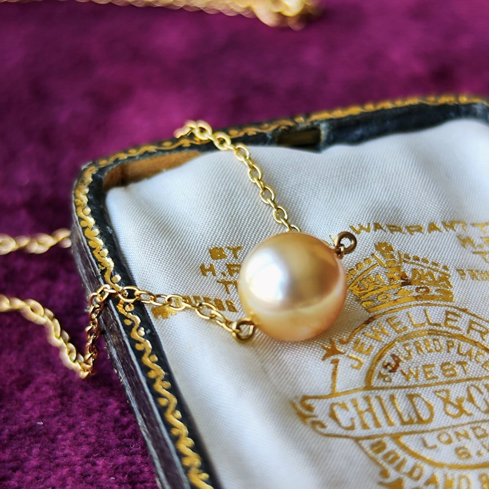 直営手配 すぐ届く MIKIMOTO あこや真珠 LOVEの文字 ネックレス 540F3A90-335B-42B3-9690-