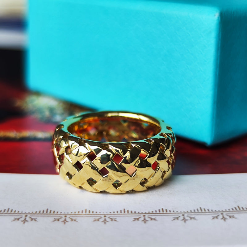 TIFFANY &Co ティファニー ミネヴァリー 18金YG