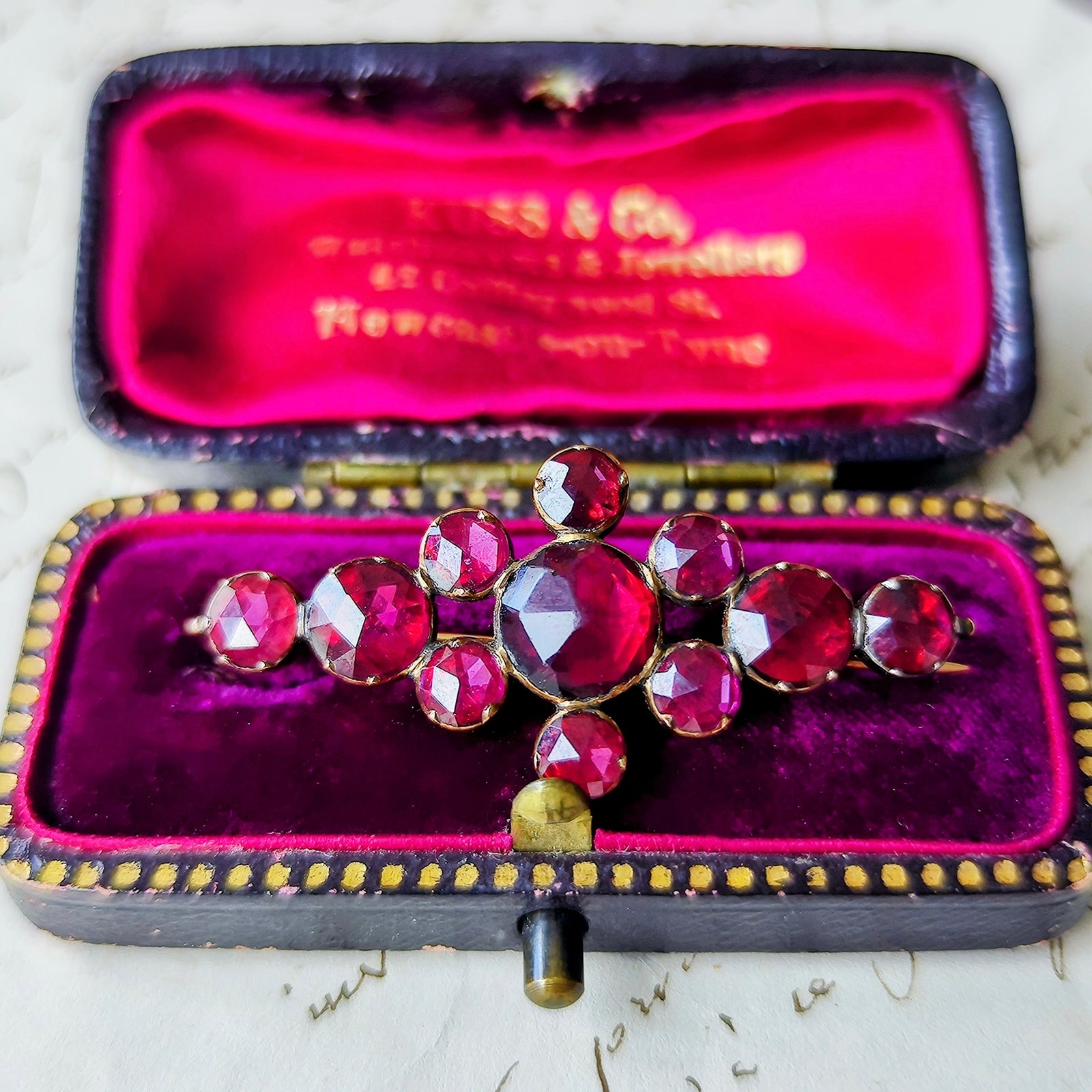 幻の宝石】ペルピニャンガーネット フランスアンティーク ブローチ