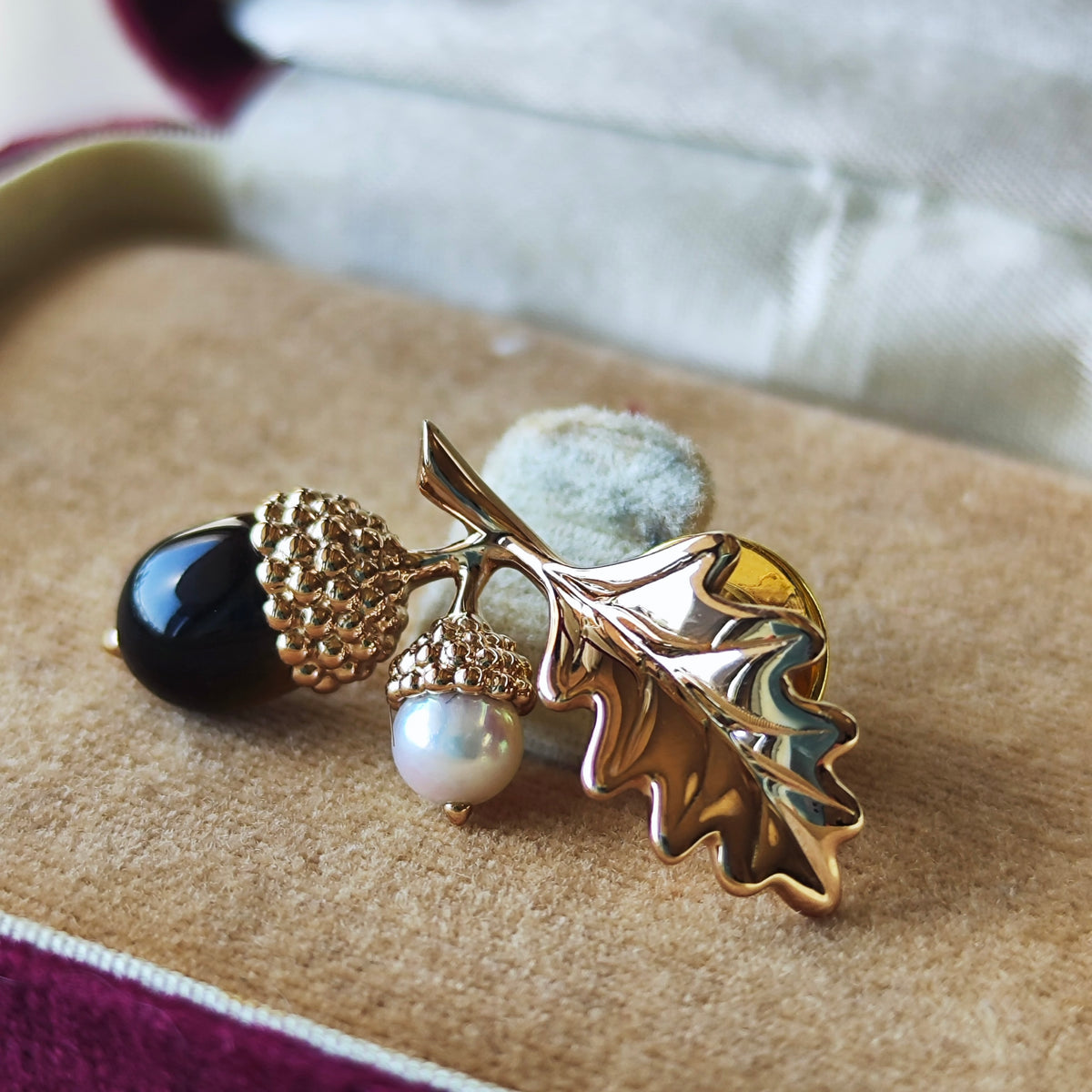 MIKIMOTO ミキモト ドングリのモチーフ タイガーアイ あこや真珠 ブローチ