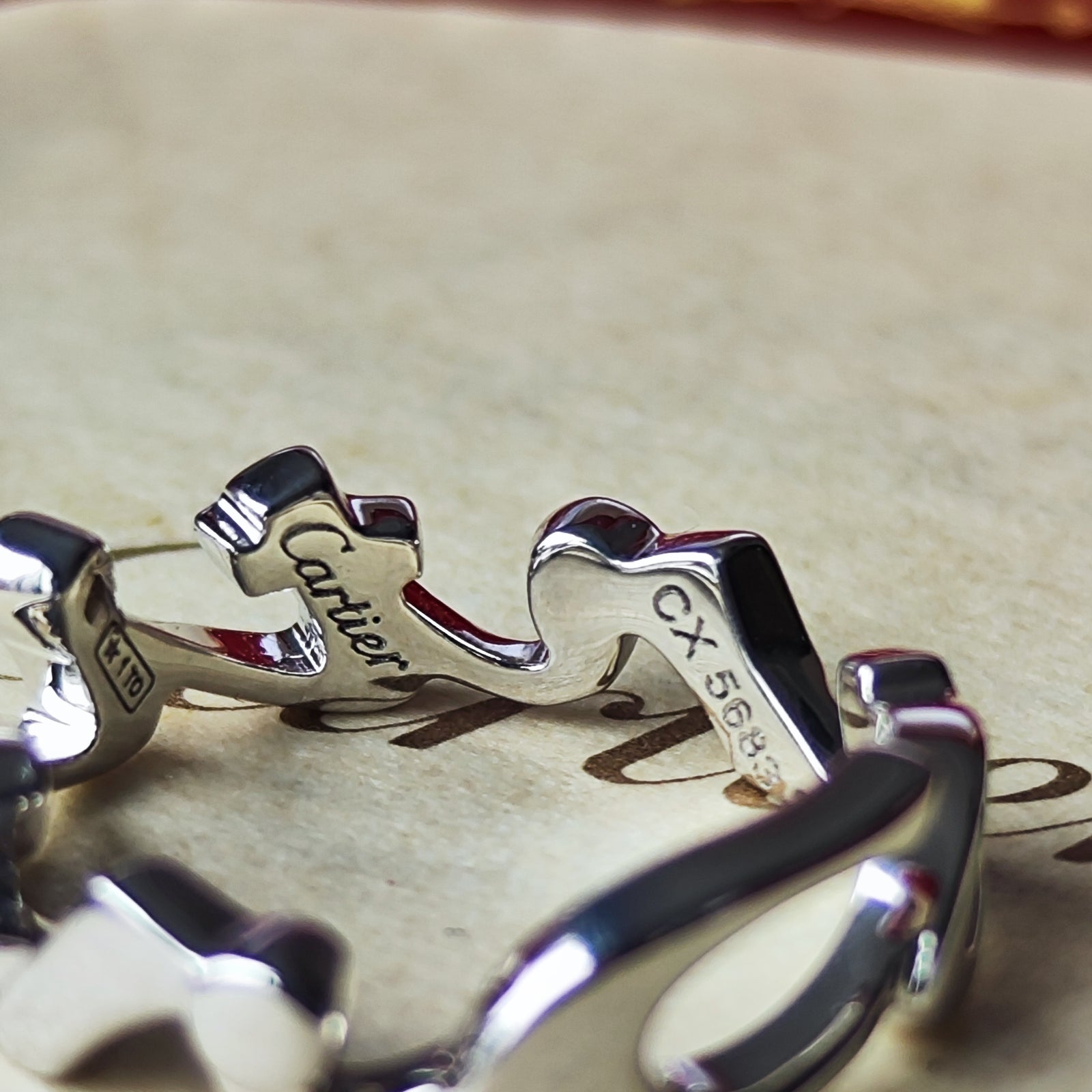 Cartier カルティエ シグネチャーリング 18金WG 10号 – Mico宝飾店