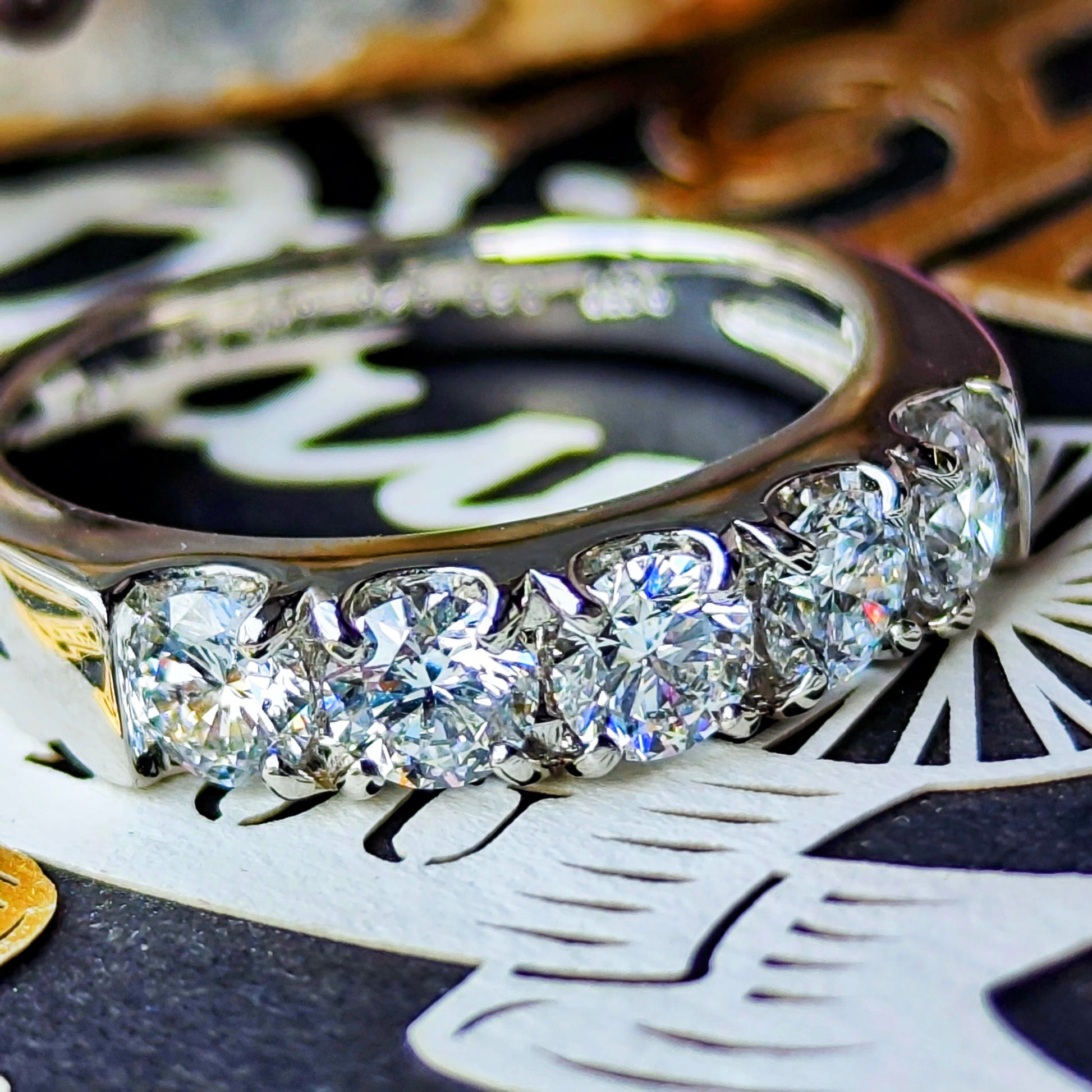【極上なハフエタ】天然ダイヤモンド 1.03ct D-IF-3E ハーフエタニティリング プラチナ