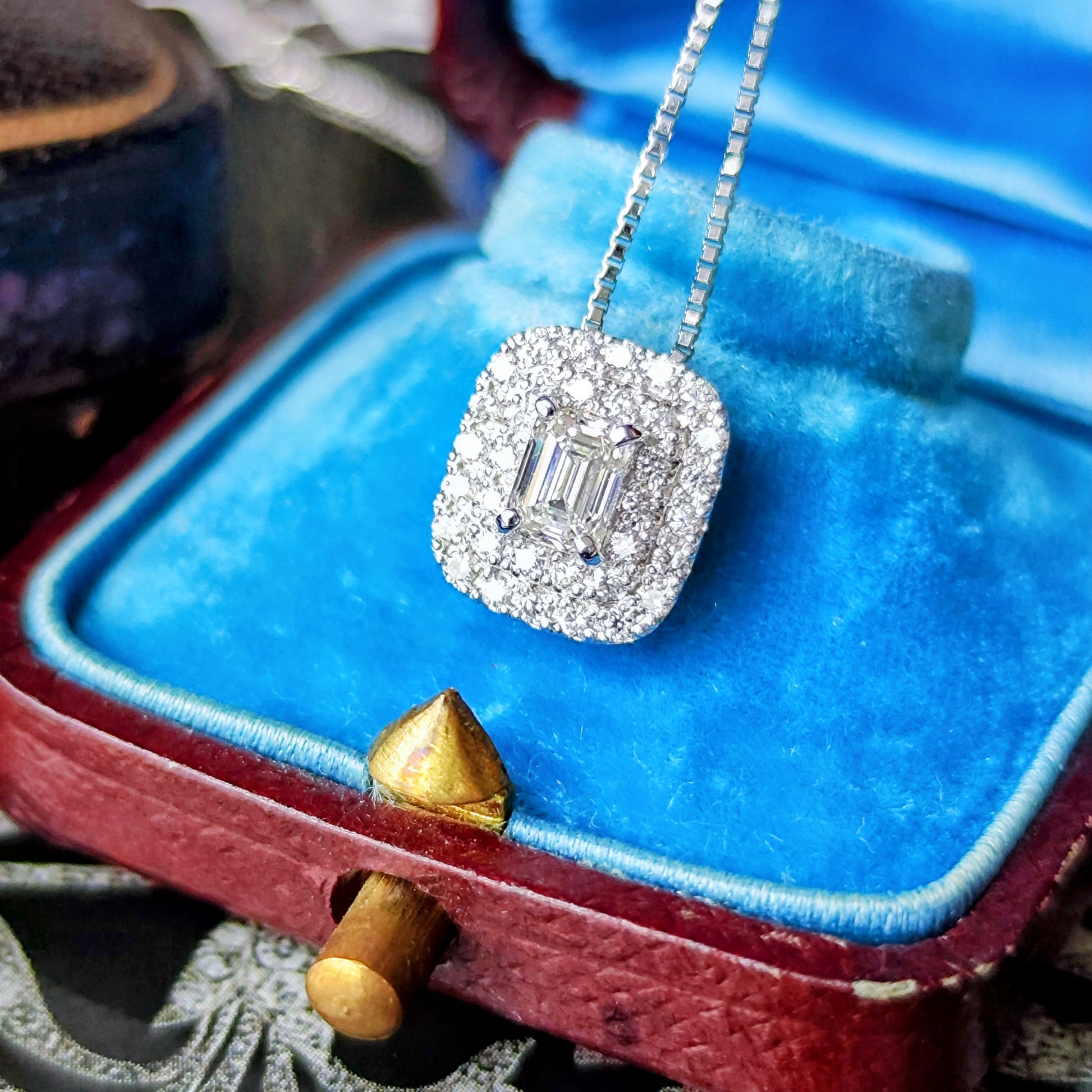 【インターナリーフローレス】天然ダイヤモンド 0.31ct Fカラー ネックレス GIA