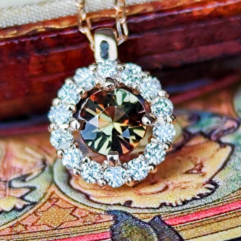 天然アンダリュサイト 天然ダイヤモンド ネックレス