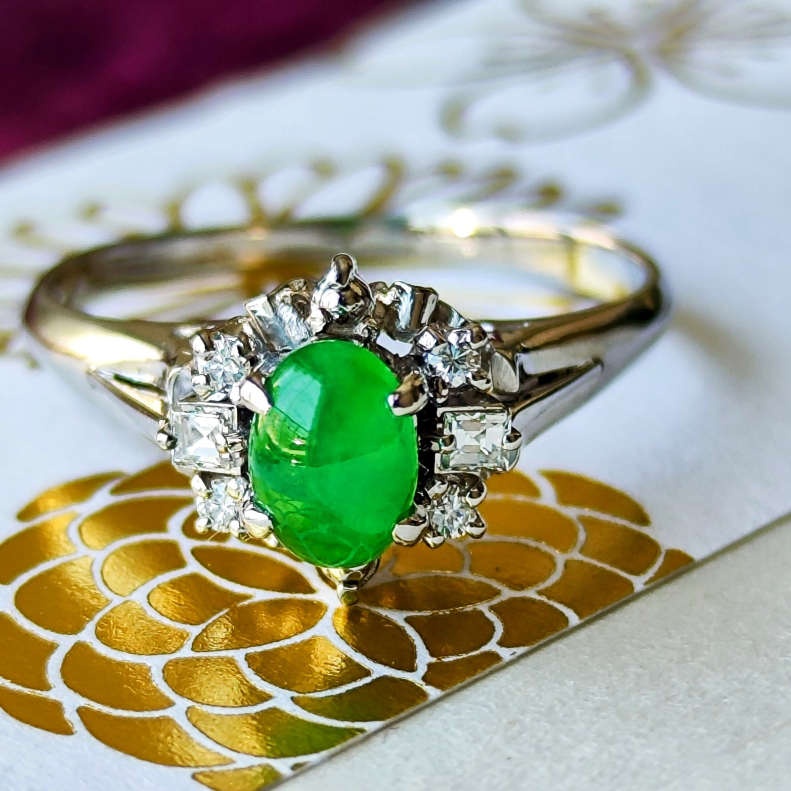 【海外 正規品】 昭和レトロ】翡翠 天然ダイヤモンド 陽刻 ヴィンテージリング アクセサリー