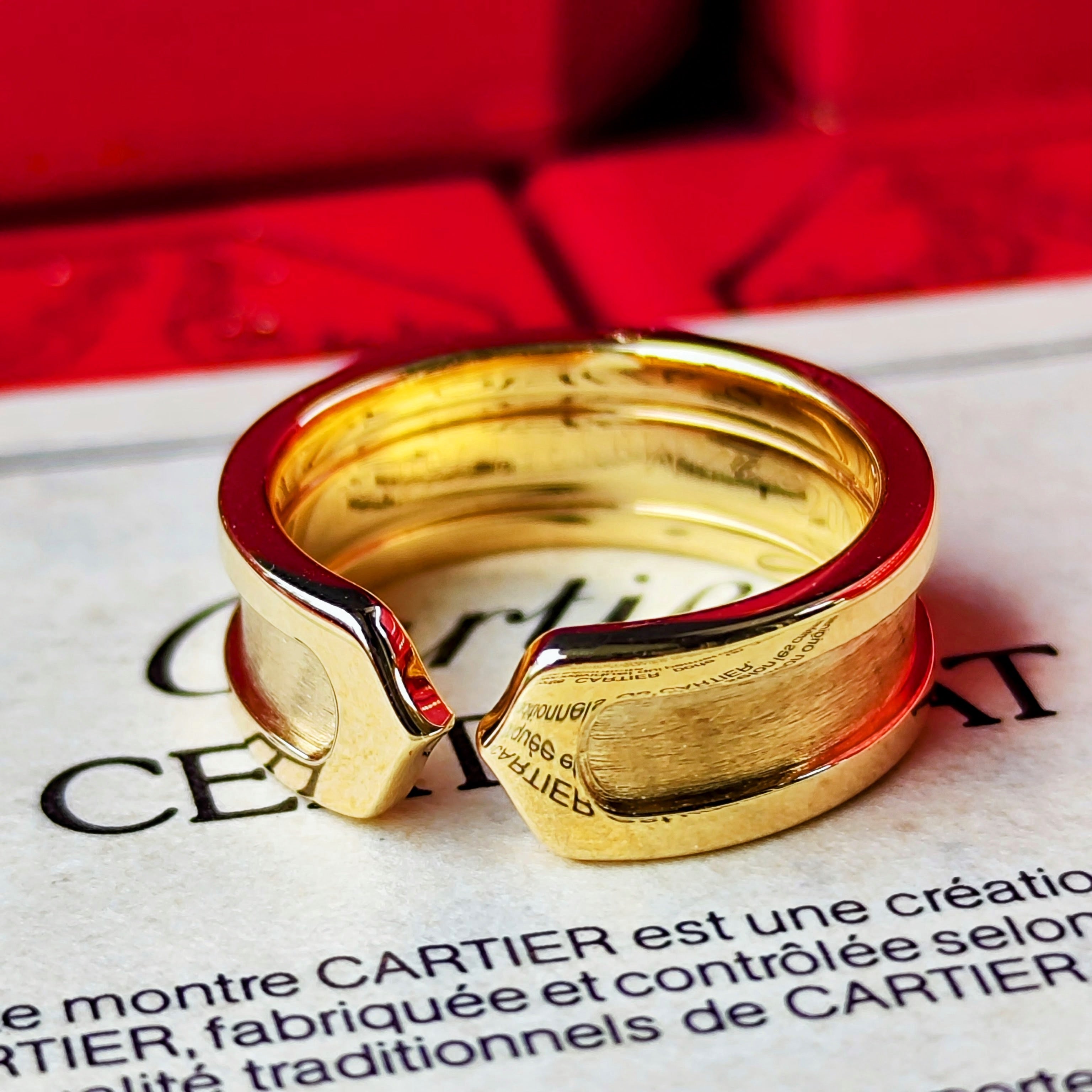 【美品】【カルティエ】Cartier ブローチ 2C ゴールドカラー 美品】【カルティエ】Cartier ブローチ 2C ゴールドカラー Cartier