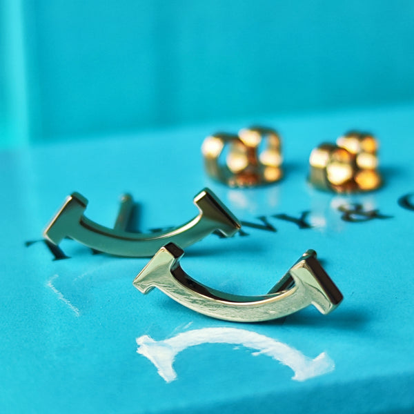 TIFFANY &Co ティファニー Tスマイル ピアス 18金PG