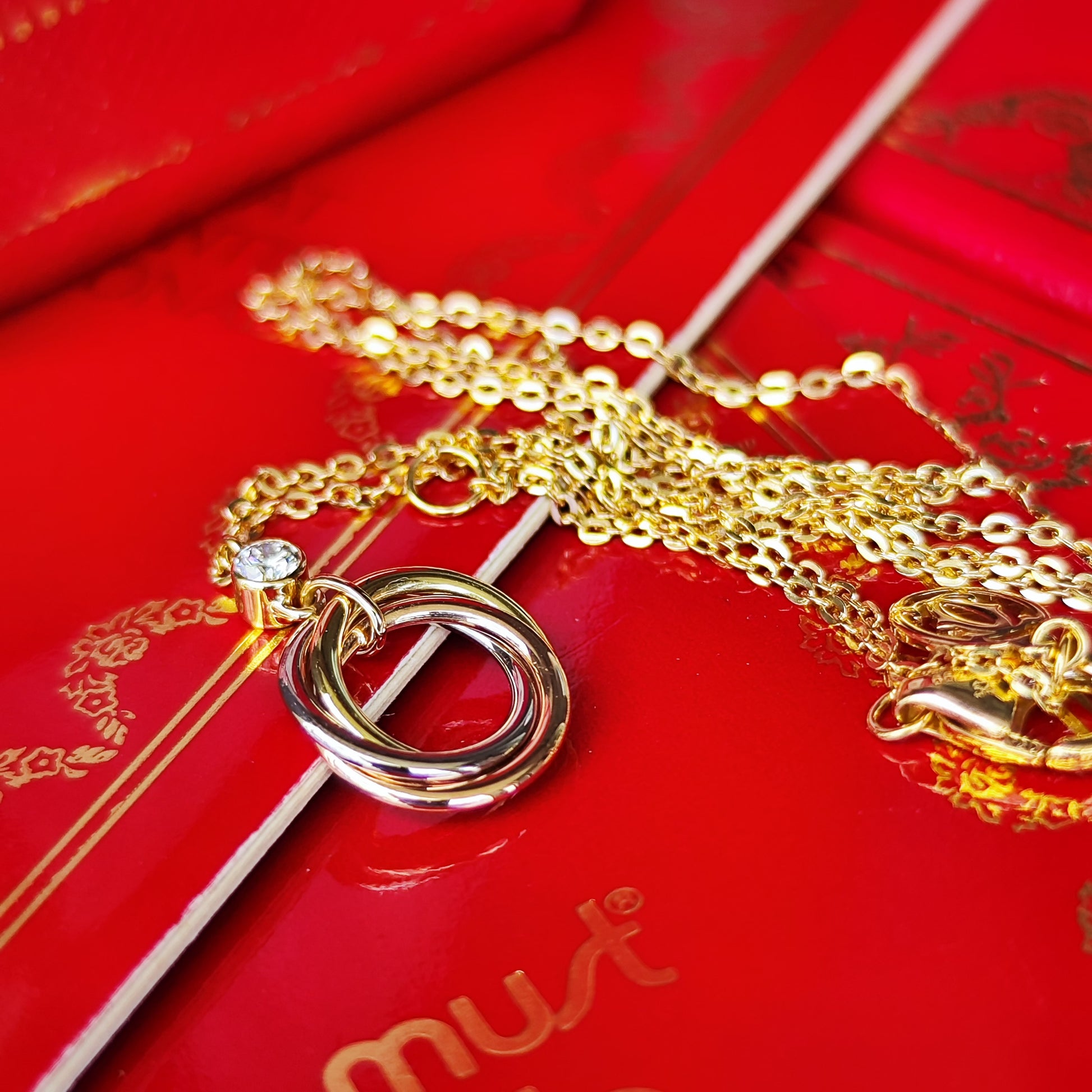 Cartier カルティエ ベビートリニティ ネックレス ダイヤモンド